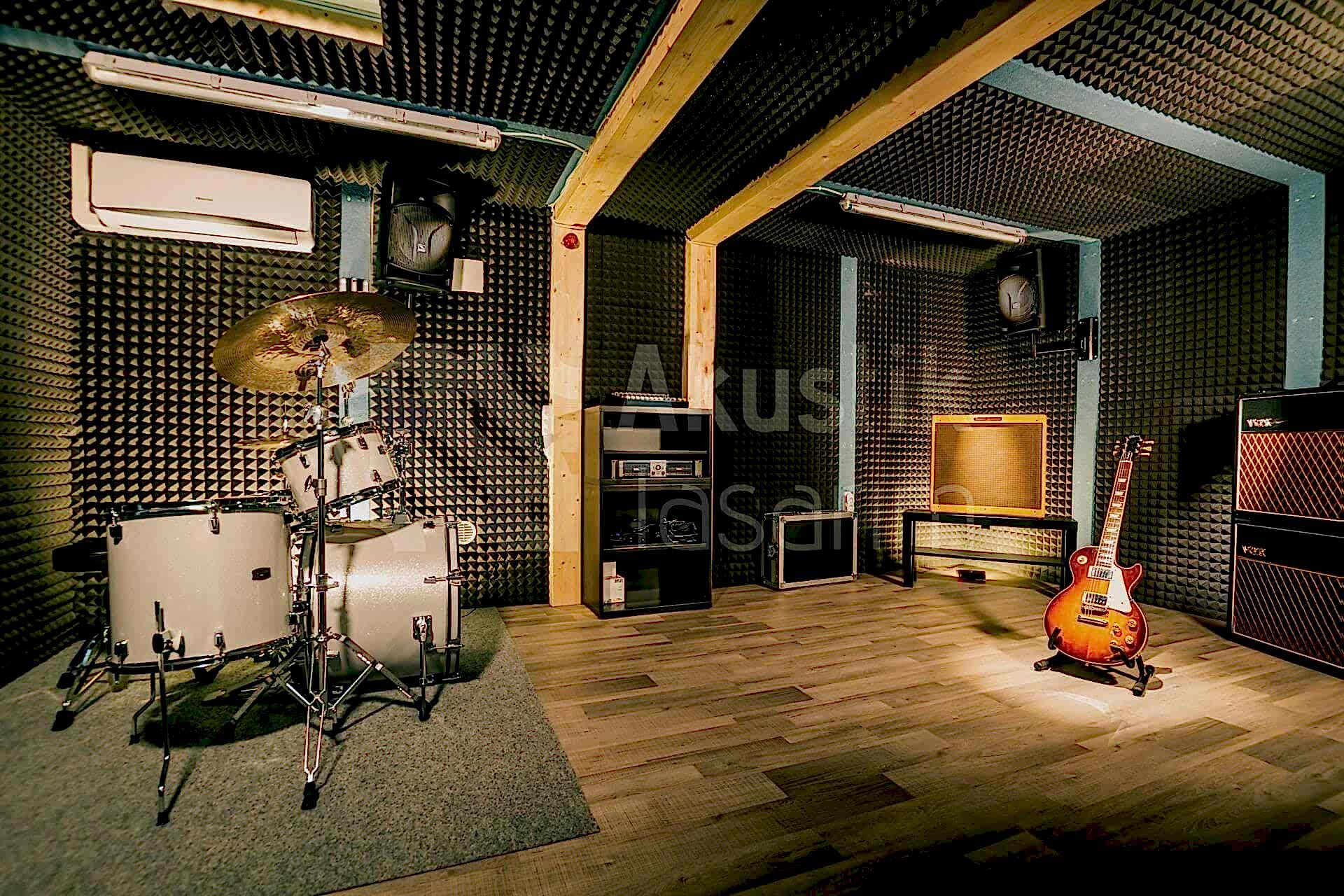 Bariyerli Akustik Piramit Sünger