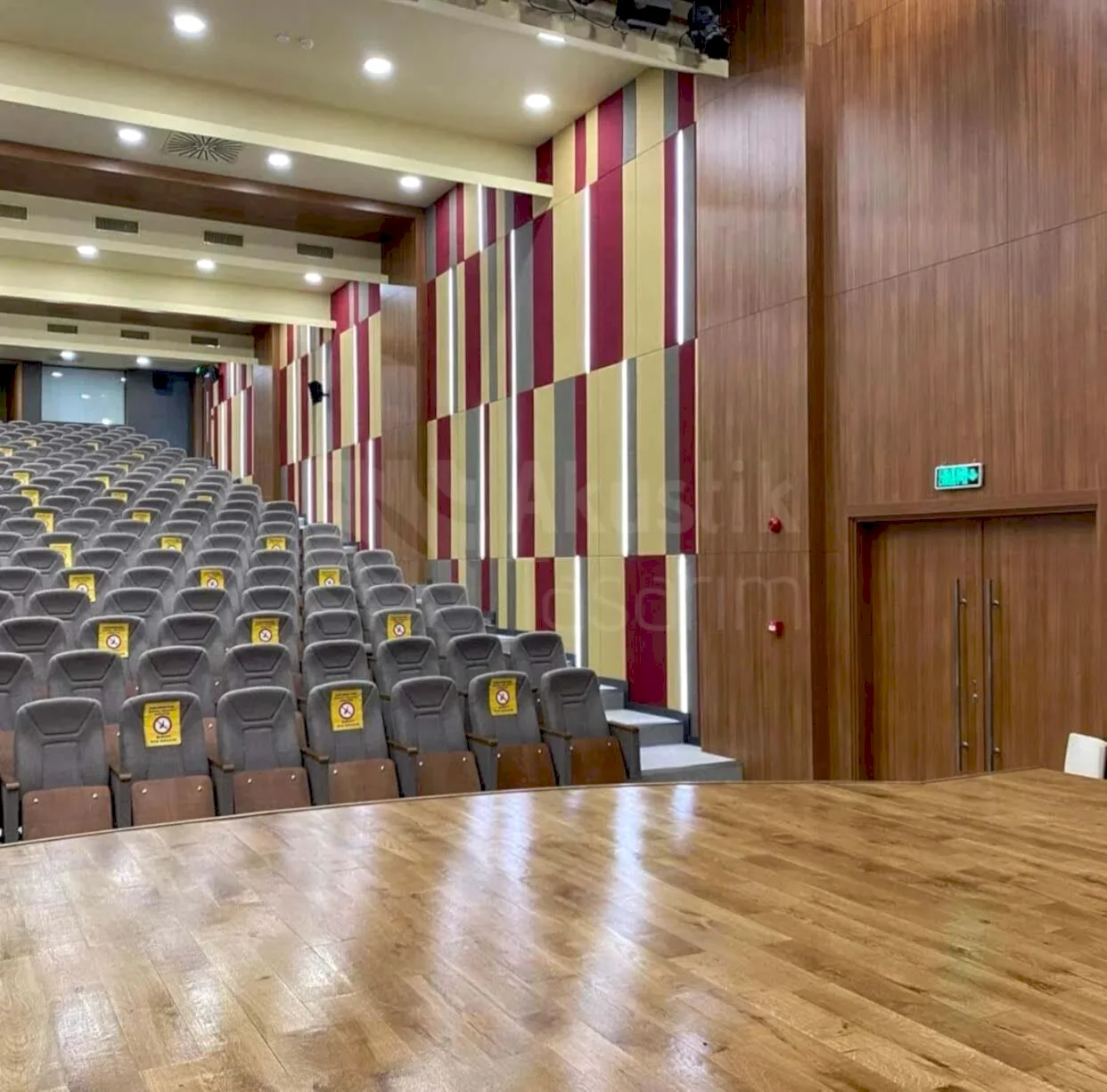 Konferans Salonu Ses Yalıtımı Konferans Salonu Ses Yalıtımı