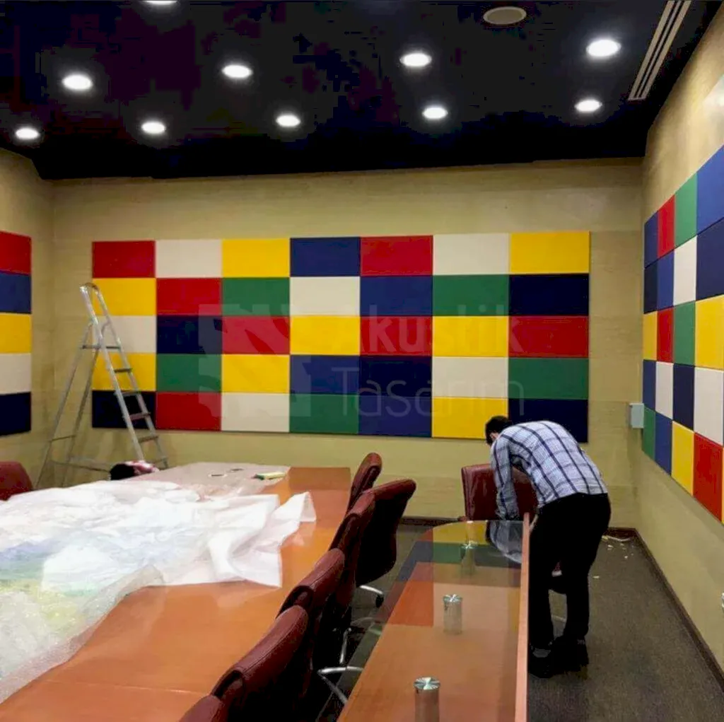 Konferans Salonu Tavan