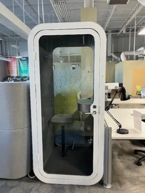 Telefon Konuşma Kabini