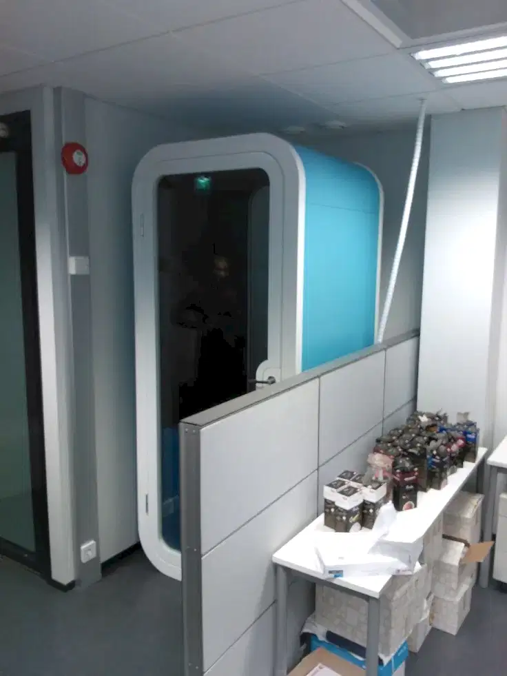 Telefon Konuşma Kabini